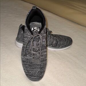 APL Techloom Sneakers